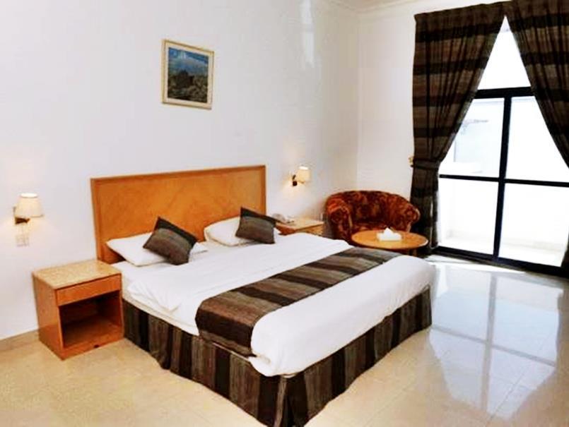 Beach Hotel Muscat Exterior photo