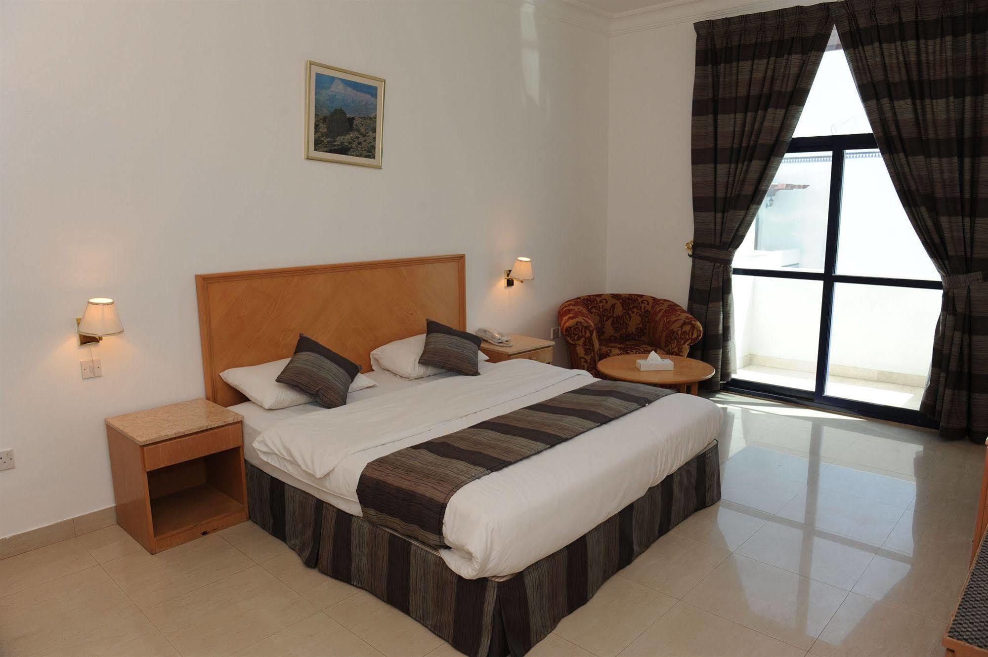 Beach Hotel Muscat Exterior photo